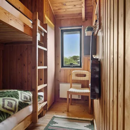 Gorgeous In With Kitchen Feriehus *