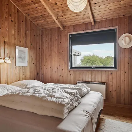 Holiday home Gorgeous In With Kitchen *