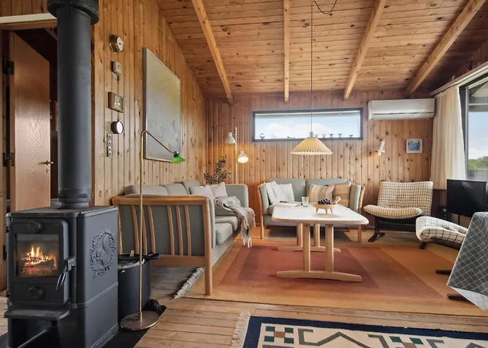 Dom wakacyjny Gorgeous In With Kitchen Fanø