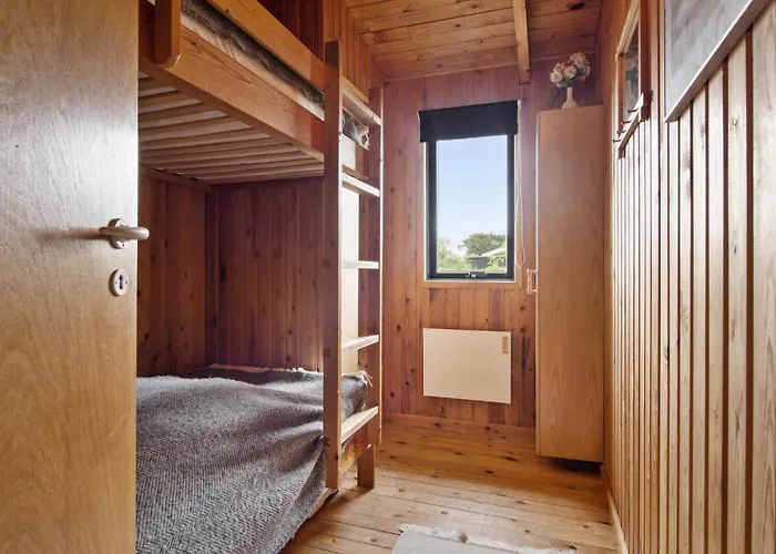 Gorgeous In With Kitchen